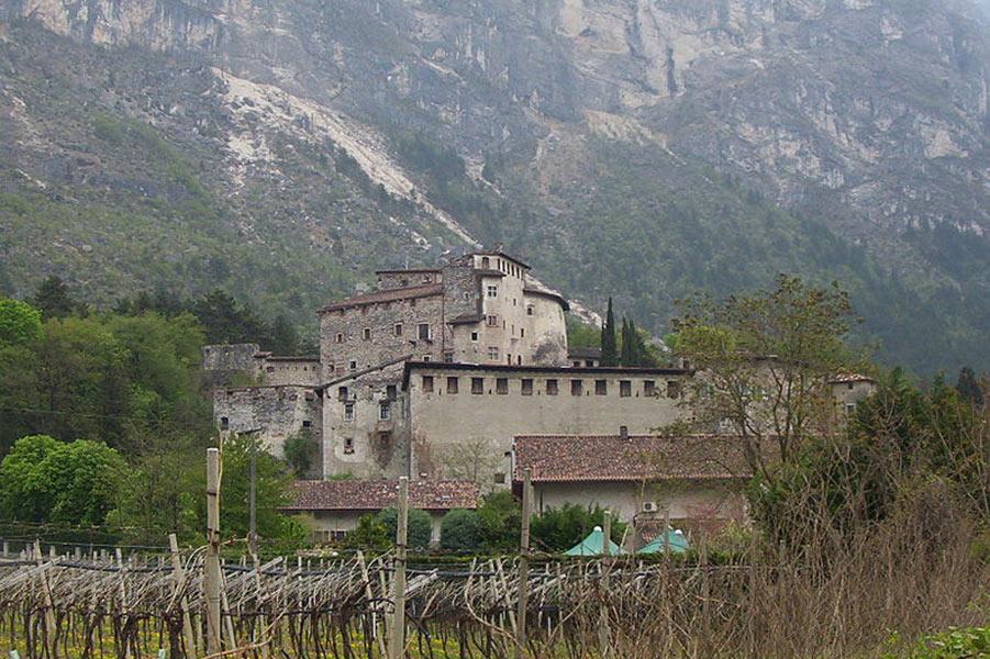 Castel-Pietra-2